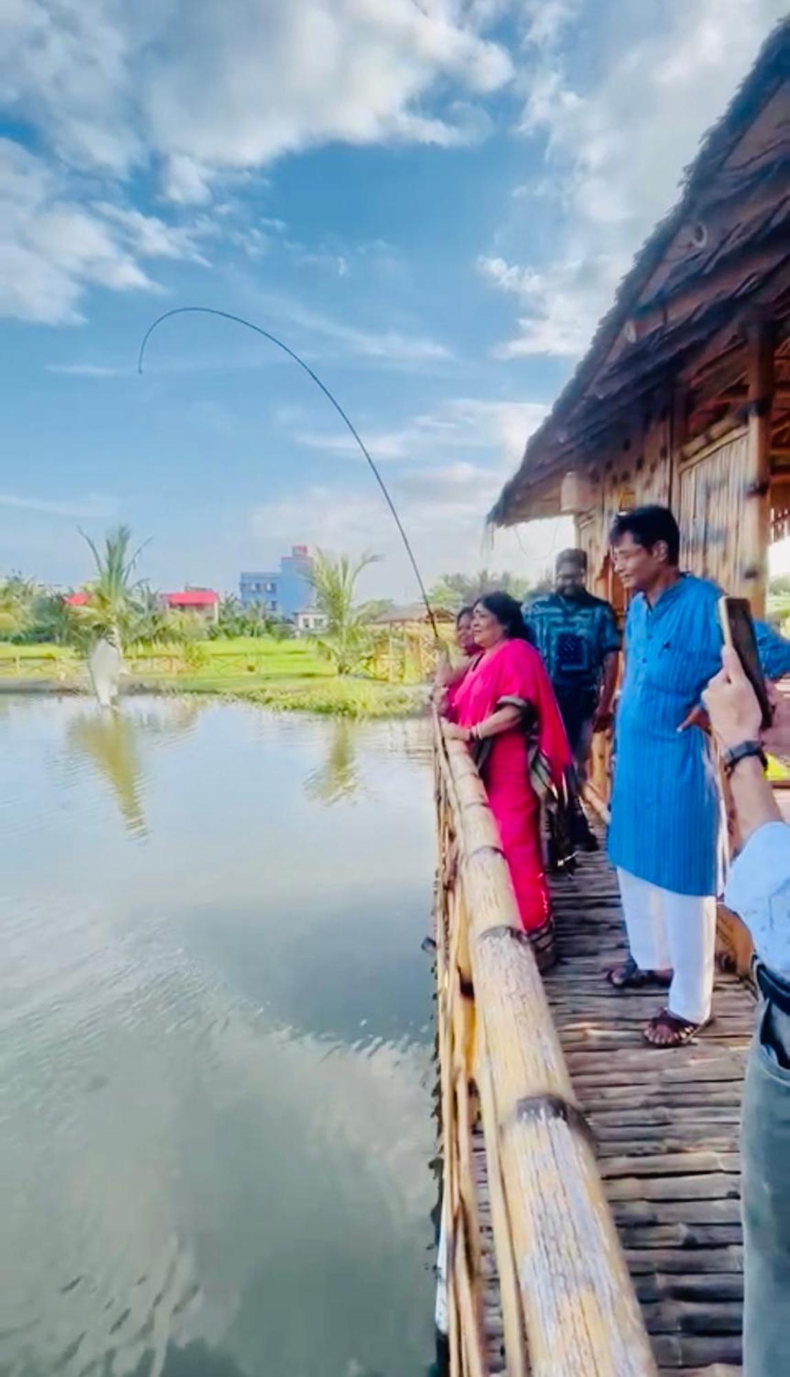 Palli Bangla Resort, Near Ruby Hospital, Anandapur Kalkata Exteriér fotografie